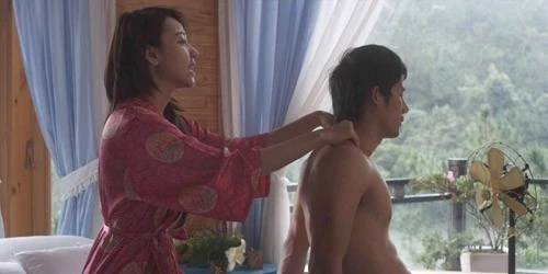 Ngân Khánh chuẩn bị tâm lý khi đóng cảnh giường chiếu trên phim.