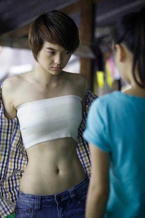 Thời trang nóng bỏng của kiều nữ Việt trong phim