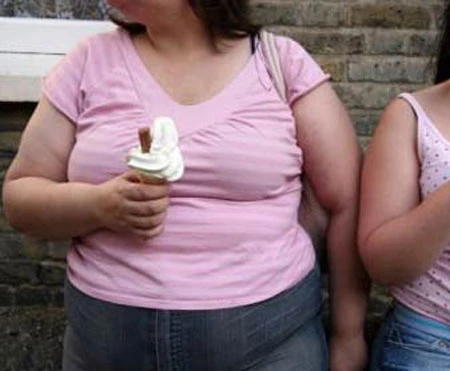 Để giảm cân phải ăn kiêng hợp lý và tập luyện thể thao đều đặn.