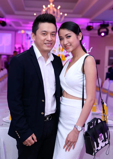 Lam Trường bên vợ sắp cưới - người đẹp Yến Phương.