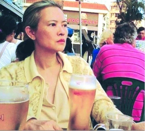 Mỹ nhân một thời bây giờ điên điên dại dại.