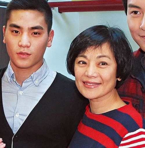 Cậu bé bị bắt cóc năm xưa hiện nay đã 17 tuổi.