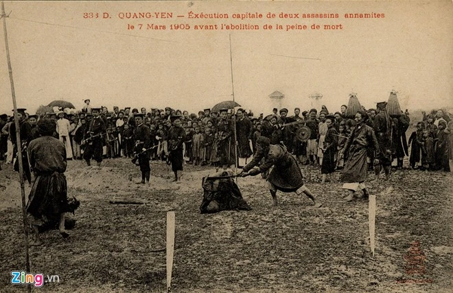 Bức ảnh mô ta cảnh xử chém những người theo Nghĩa quân Yên Thế.