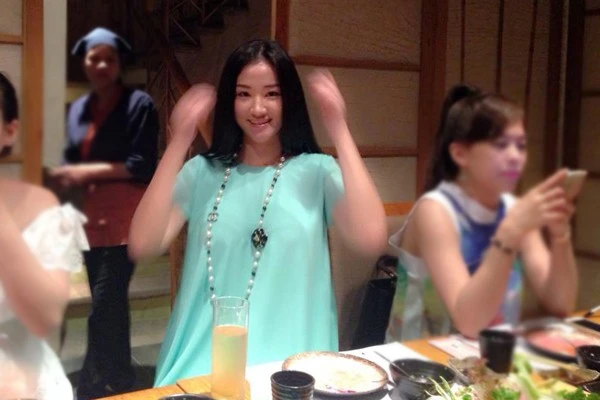 Sao Việt sinh con cho bạn trai không cần đám cưới