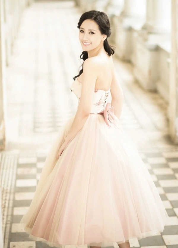 Những người đẹp Việt bất ngờ 'nghỉ chơi' showbiz