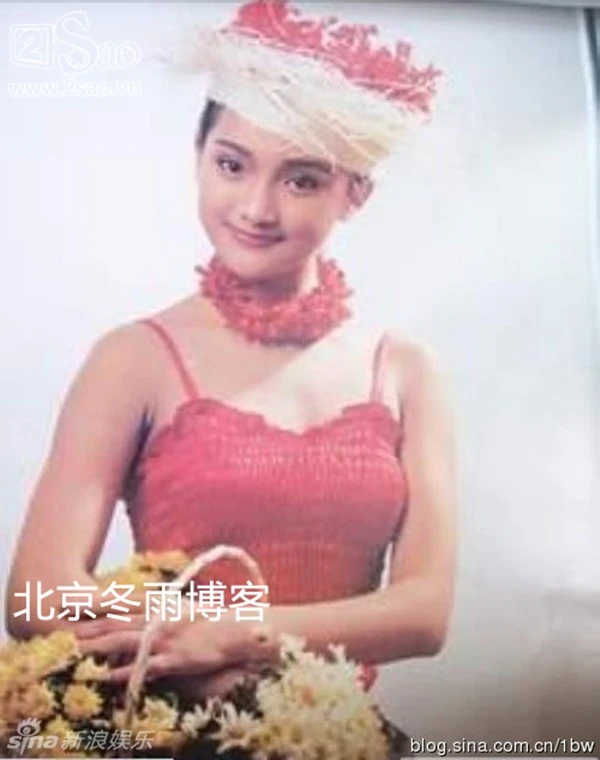 16 tuổi, Châu Tấn diện đồ 'mát mẻ' làm người mẫu ảnh ảnh 4