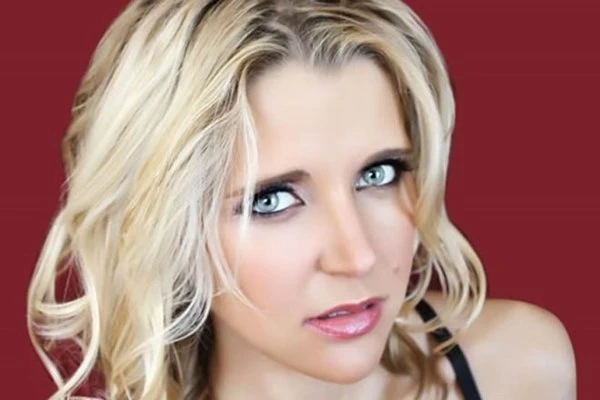 “Vạch trần” chuyện nữ sinh bán trinh tiết lấy tiền đi học, làm từ thiện ảnh 12