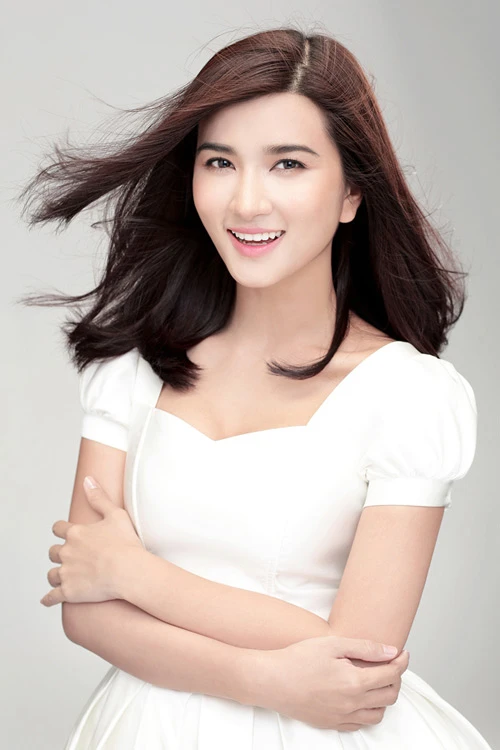 Kim Tuyến đang hạnh phúc trong tình yêu ảnh 1