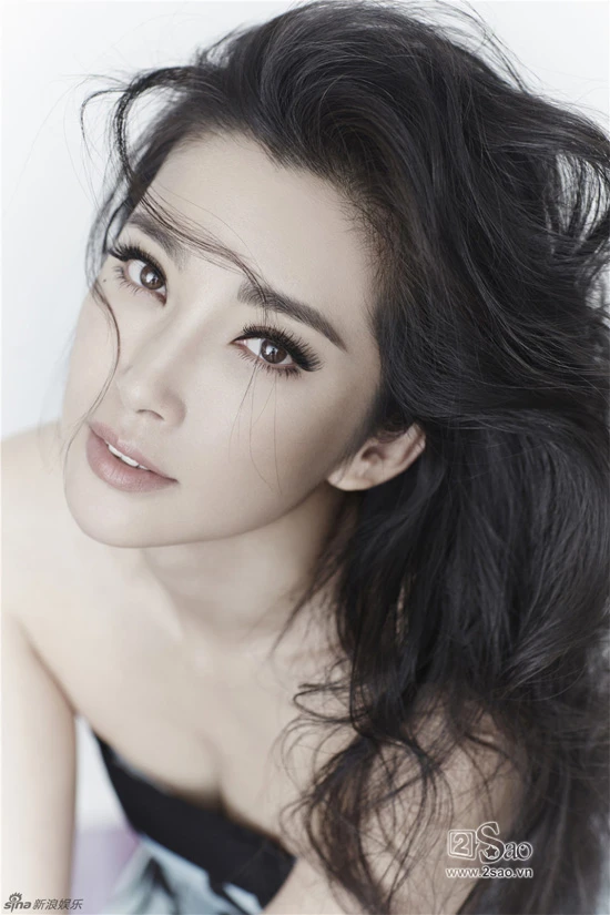 Lý Băng Băng đẹp hút hồn ở tuổi 41 ảnh 3 Lý Băng Băng đẹp hút hồn ở tuổi 41 ảnh 3