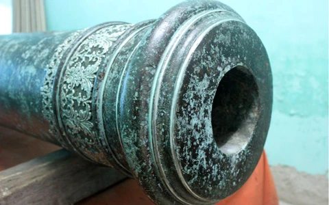 khẩu thần công, bảo tàng, lăn lóc, suýt bị bán, sang TQ, Hà Tĩnh