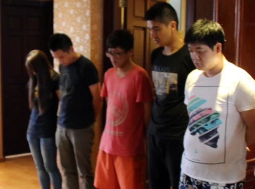 Một số nghi can khác. Ảnh:Q.T motsonghican-4890-1409420119.jpg