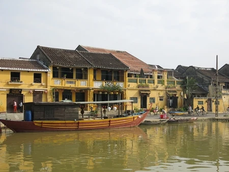 Phố cổ Hội An vừa lọt top 4 thành phố có dòng kênh nổi tiếng nhất thế giới