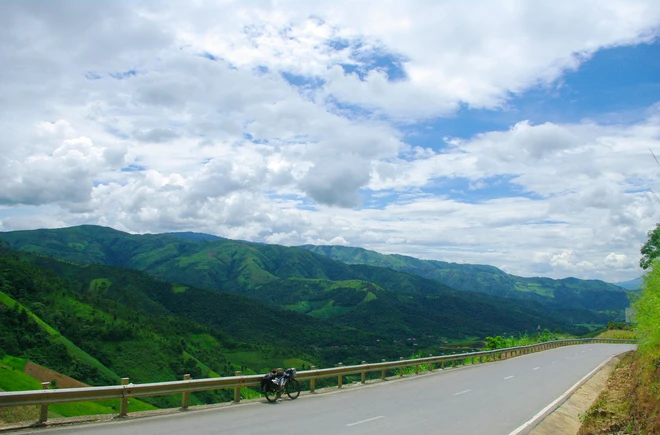 Đèo Pha Đin huyền ảo trong mây ngàn ảnh 9