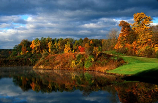 Hồ Las Vegas, Mỹ, cuốn hút du khách bởi vẻ đẹp trong trẻo và thơ mộng của nó, đẹp như một bức tranh