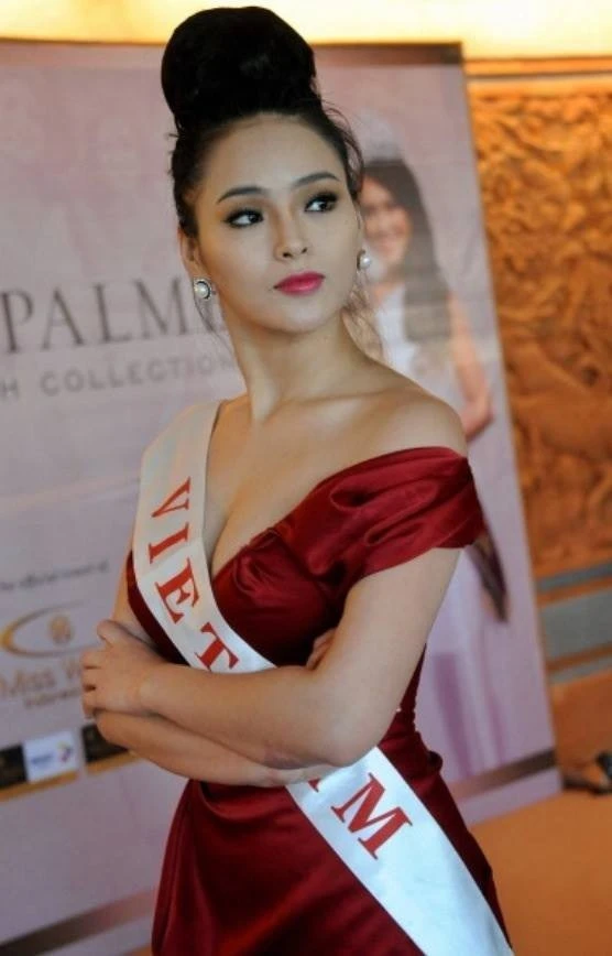 Miss World Vietnam có thể bị phạt nếu không đính chính tên 