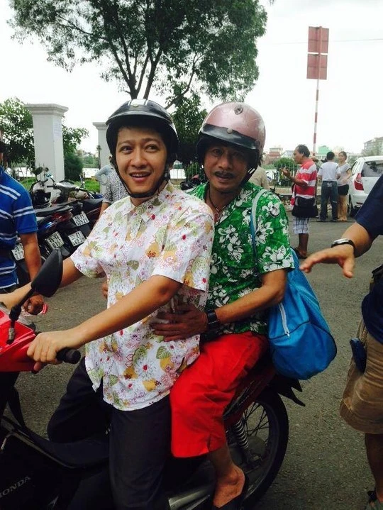 Bảo Chung: Mê 'sân cỏ' nhưng nợ sân khấu!