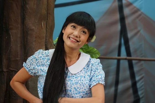 Hồng Ánh trong vai Lượm (vở Sông dài)