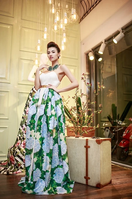 Hồng Quế lúc kín đáo, khi sexy ảnh 4