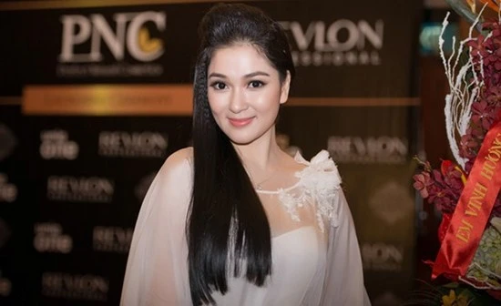 Hoa hậu Việt Nam, Hà Kiều Anh, Nguyễn Thu Thủy, Nguyễn Thị Ngọc Khánh, Phan Thu Ngân, Nguyễn Thị Huyền, Bùi Bích Phương, Phạm Thị Mai Phương, Nguyễn Thiên Nga, Nguyễn Diệu Hoa Hoa hậu Việt Nam, Hà Kiều Anh, Nguyễn Thu Thủy, Nguyễn Thị Ngọc Khánh, Phan Thu Ngân, Nguyễn Thị Huyền, Bùi Bích Phương, Phạm Thị Mai Phương, Nguyễn Thiên Nga, Nguyễn Diệu Hoa