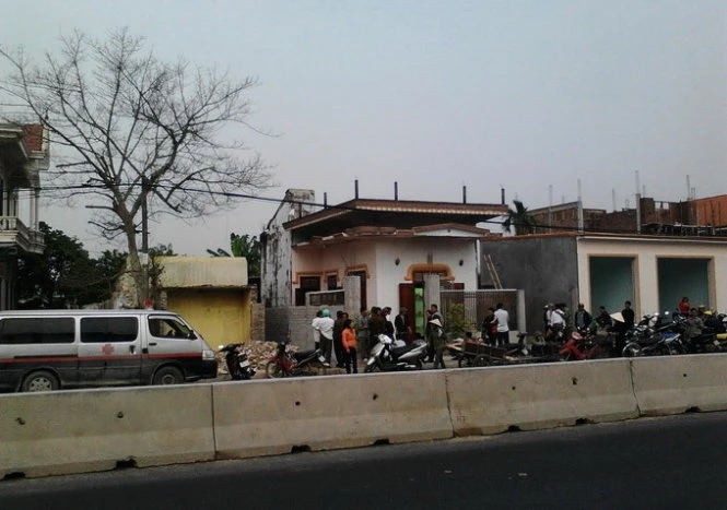 Bé trai 5 tuổi bị xe công nông cán tử vong ảnh 1