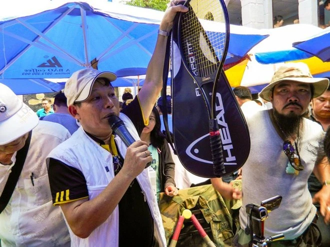 Chợ ‘ve chai’ cuối tuần giữa lòng Sài Gòn ảnh 4