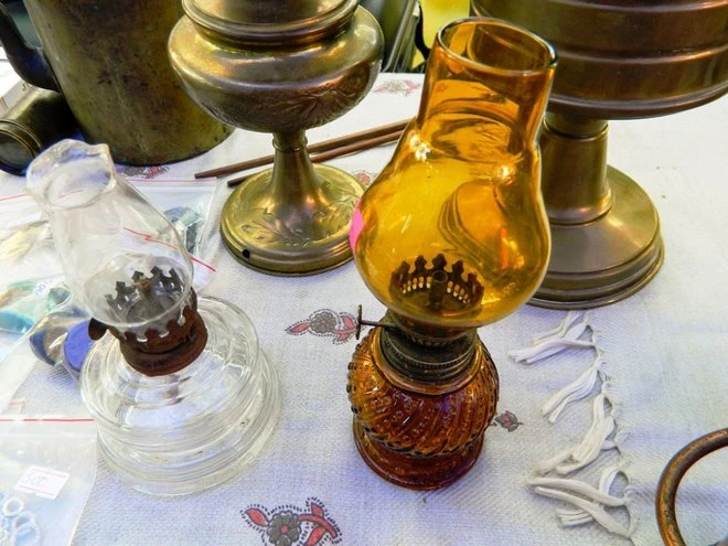 Chợ ‘ve chai’ cuối tuần giữa lòng Sài Gòn ảnh 8