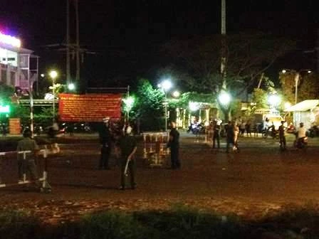 Nhiều tuyến đường ở quận 7 bị phong tỏa trong đêm