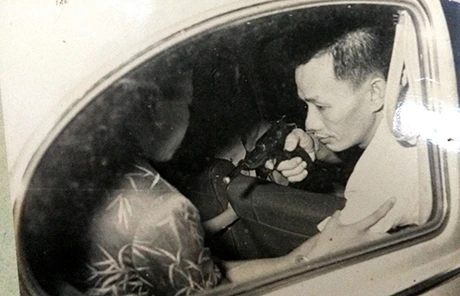 Vợ chồng nghệ sĩ Thanh Nga bị tên Tân bắt chết khi cố bảo vệ con mình