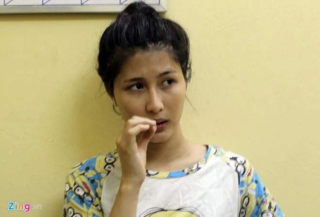 Tháng 10 vừa qua, người mẫu chuyển giới Trâm Anh (Nguyễn Văn Hiếu) bị bắt giữ vì buôn bán ma túy. Từng gây chú ý khi tham dự cuộc thi Vietnam’s Next Top Model nên vụ việc của Trâm Anh được công chúng quan tâm. 