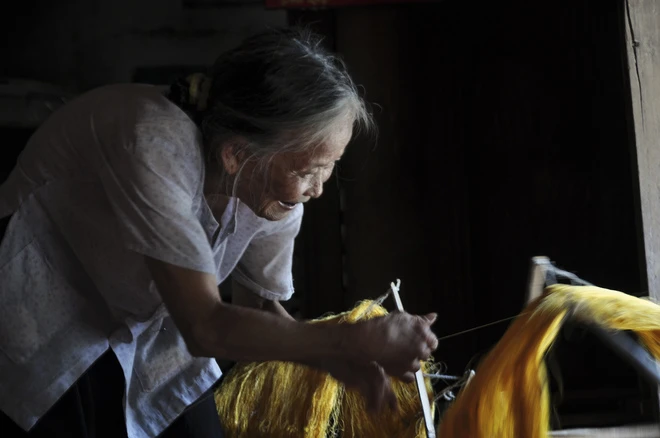 Những sợi tơ vàng óng ánh của Thành Nam ảnh 10