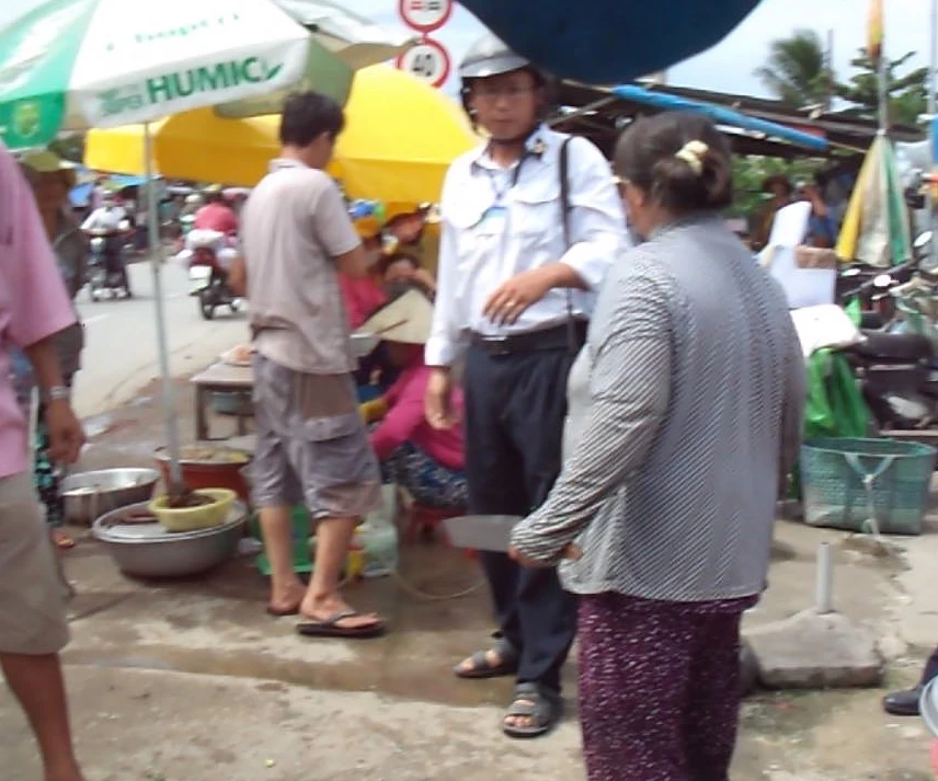 Hù dọa, hành hung cán bộ thú y ảnh 2