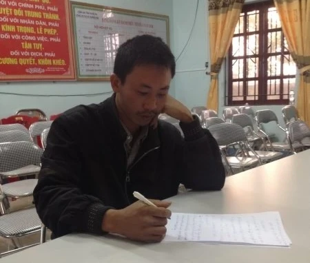 Tại cơ quan công an Nguyễn Văn Lập khai nhận mình chỉ là người chở thuê cá thể hổ. Ảnh: Nghĩa Đàn