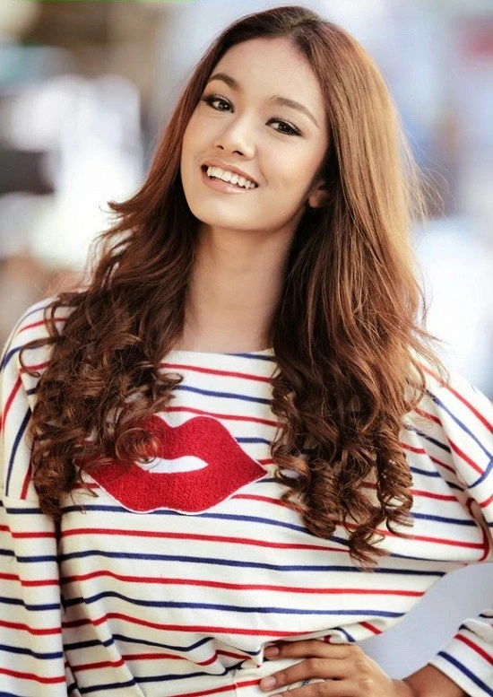 Những chuyện động trời làng hoa hậu năm 2014