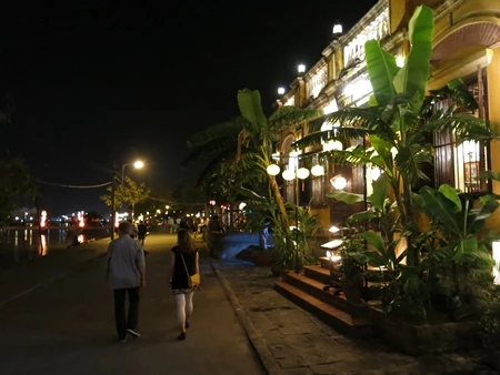 Thành phố bình yên như chính tên gọi Hội An
