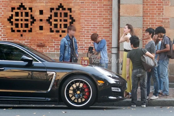 Hình ảnh Dàn xe khủng của Ngọc Trinh, Hà Hồ, Ngọc Sơn số 5