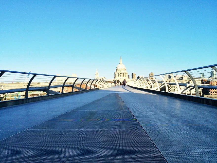 Cầu Millennium và nhà thờ St.Paul