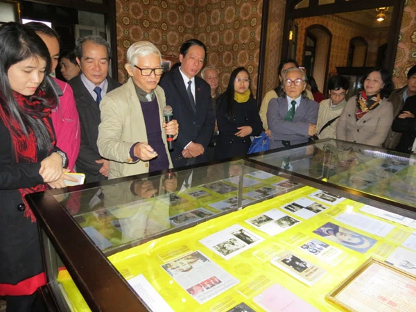 Thưởng lãm hiện vật quý hiếm về gia đình cựu hoàng Bảo Đại ảnh 3