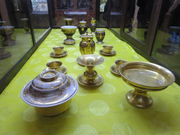 Thưởng lãm hiện vật quý hiếm về gia đình cựu hoàng Bảo Đại ảnh 6