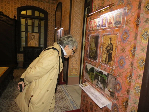 Thưởng lãm hiện vật quý hiếm về gia đình cựu hoàng Bảo Đại ảnh 5