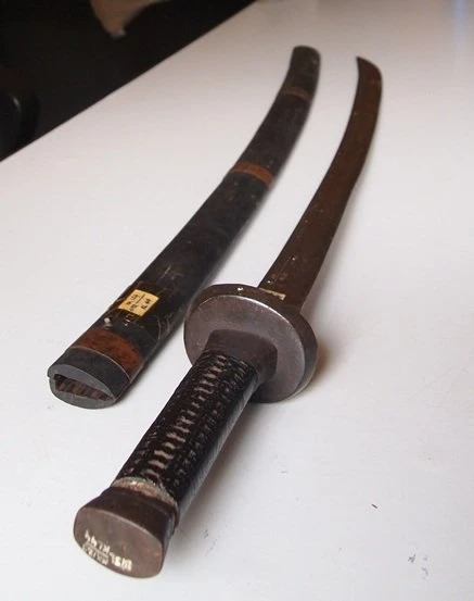 Thanh kiếm do vua Hàm Nghi ban tặng cho dòng họ Cầm, hiện được lưu giữ tại Bảo tàng Sơn La -Ảnh: Hoàng Điệp