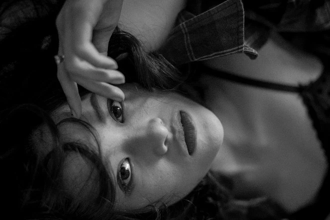 Thùy Anh táo bạo trong bộ ảnh mừng tuổi 20 ảnh 7