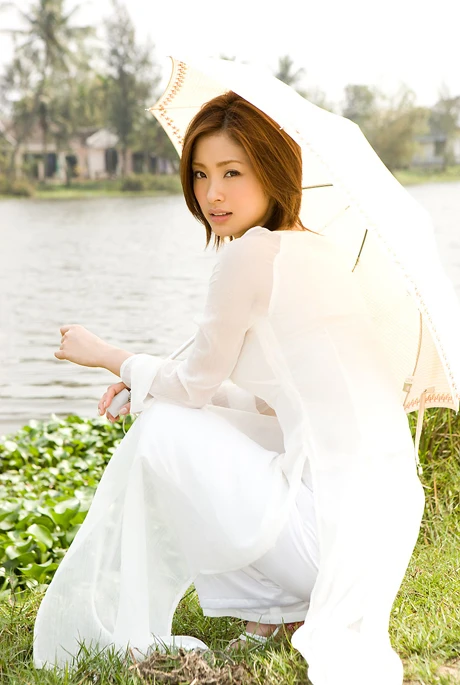 Vẻ đẹp của 'Nữ hoàng quảng cáo' Nhật Bản ảnh 9