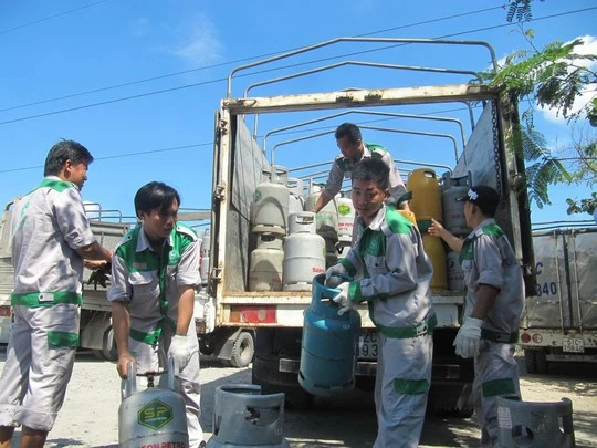 Gas tăng thêm 5.000 đồng/bình 12 kg