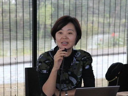 Biên kịch Chu Hiểu Phong