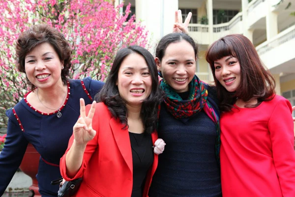 Lại Văn Sâm, Lê Bình, Diễm Quỳnh, Long Vũ, Hoa Thanh Tùng, Hoài Anh,