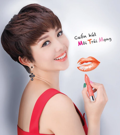 Vẻ đẹp sắc sảo và cá tính của cô nàng