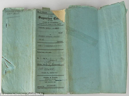 Vua hề Sác-lô bị tố cáo “độc ác, vô nhân đạo”