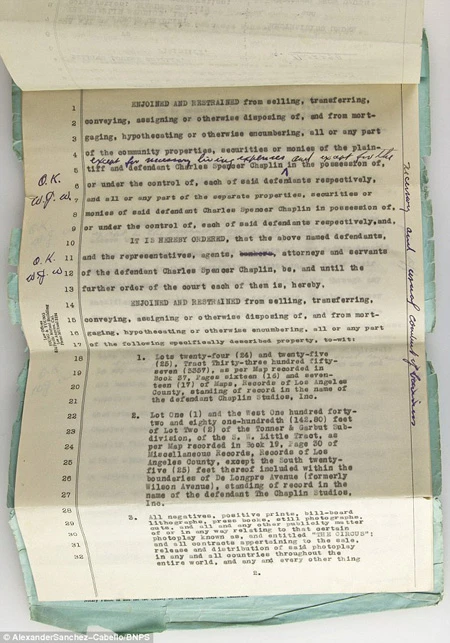 Những giấy tờ này được ước tính có giá 15.000 bảng (484 triệu đồng).