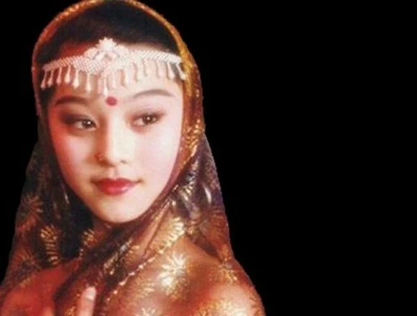 Sự quyến rũ của Phạm Băng Băng ở tuổi 16.