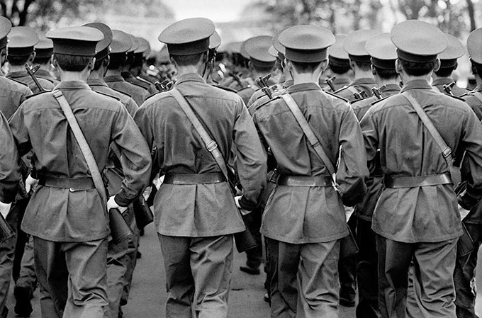 Một cuộc diễu hành của quân đội - Ảnh chụp năm 2000 tại TP. HCM